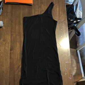 Elegant Black One-Shoulder Dress